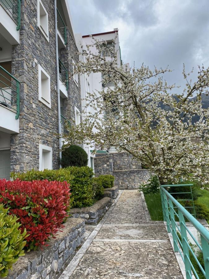 Kalavrita Luxurious Apartments Exterior foto
